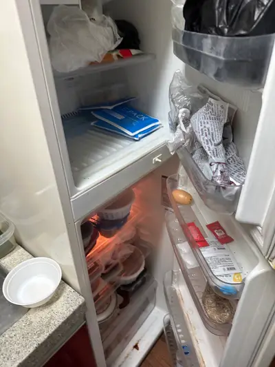 창원원룸청소 퇴실청소, 쓰레기 산처럼 쌓인 집! 새 세입자 맞이 준비 완료 현장 사진