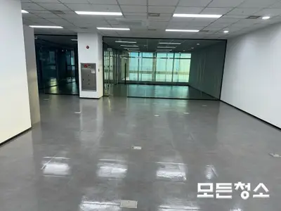 창원 사무실 청소 봄맞이 부분 인테리어 후 작업 후기 현장 사진
