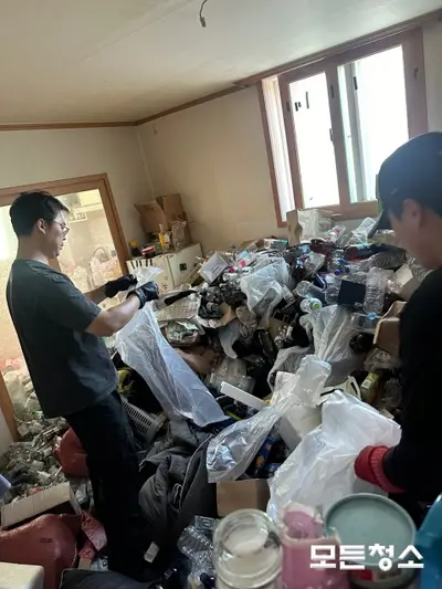 창원쓰레기집청소 특수청소 작업후 폐기물까지 수거해주는 원스톱서비스 이용해보세요 현장 사진